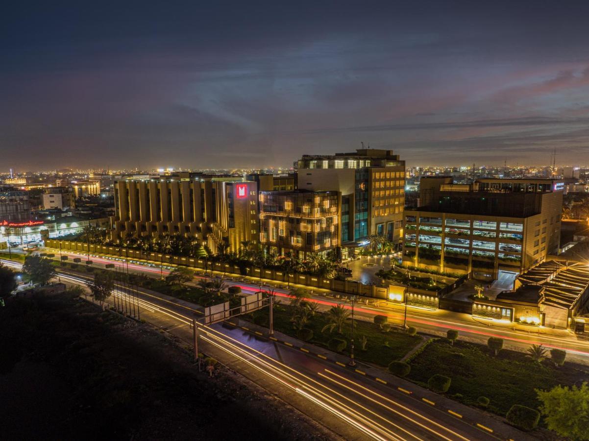 Grand Millennium Al Seef Basra Bagian luar foto