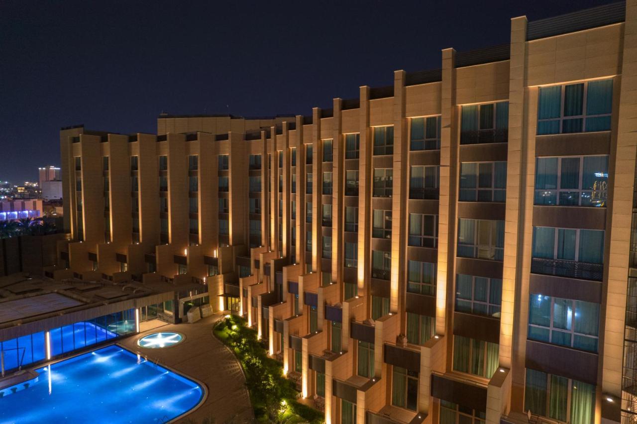 Grand Millennium Al Seef Basra Bagian luar foto