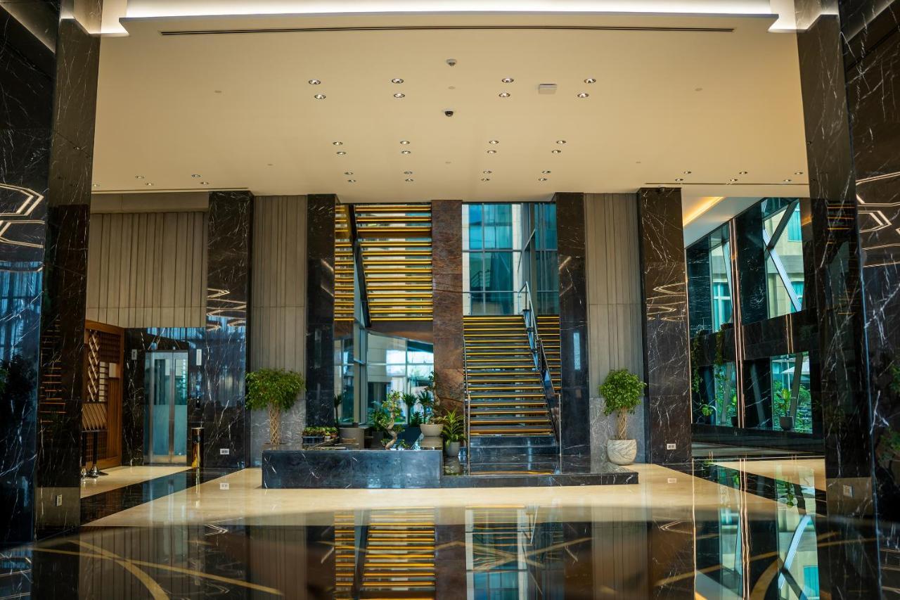 Grand Millennium Al Seef Basra Bagian luar foto